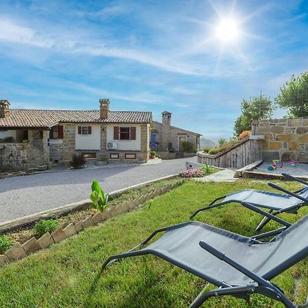 Guesthouse Gospodi Cerovlje Bagian luar foto