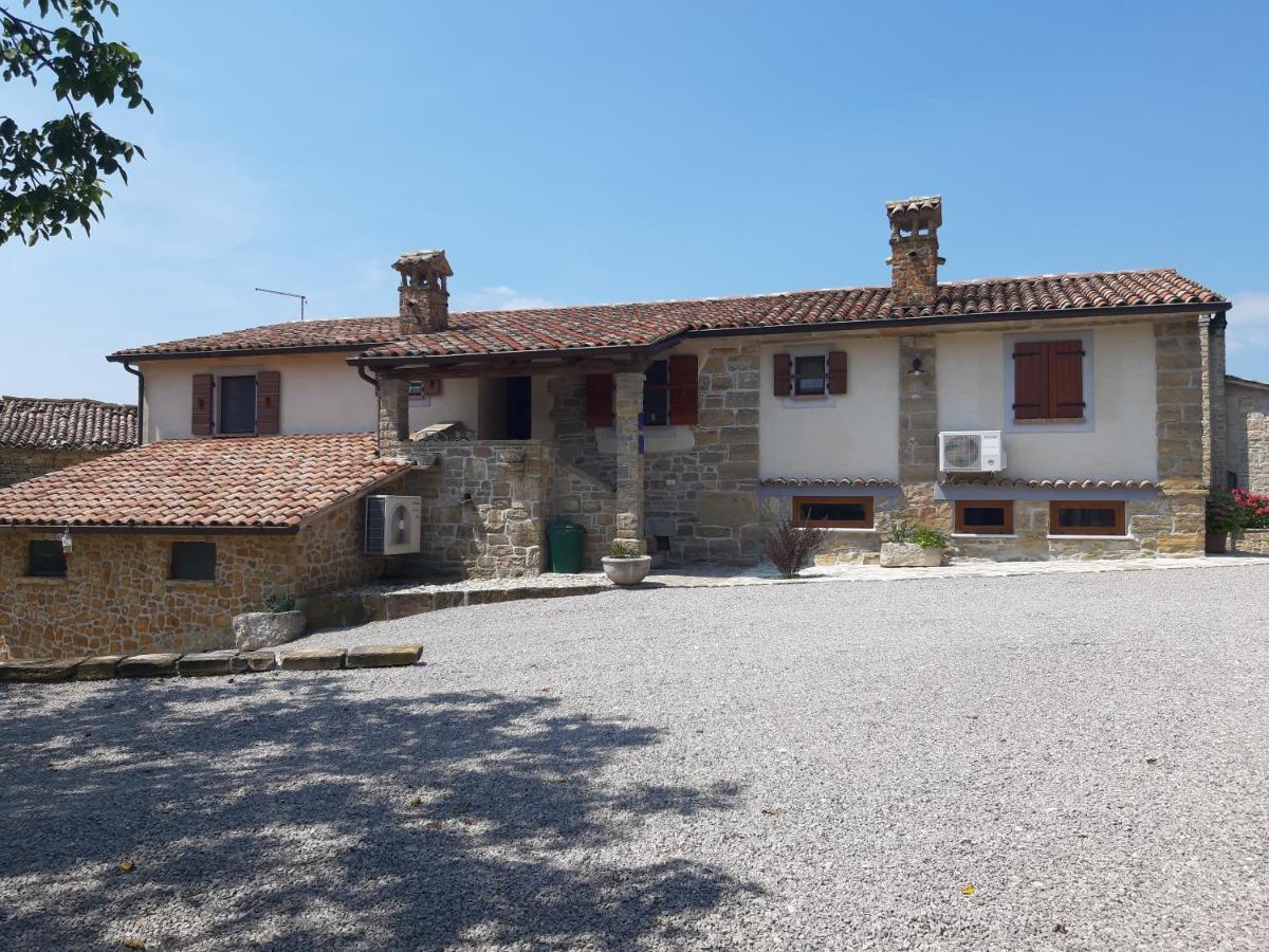 Guesthouse Gospodi Cerovlje Bagian luar foto